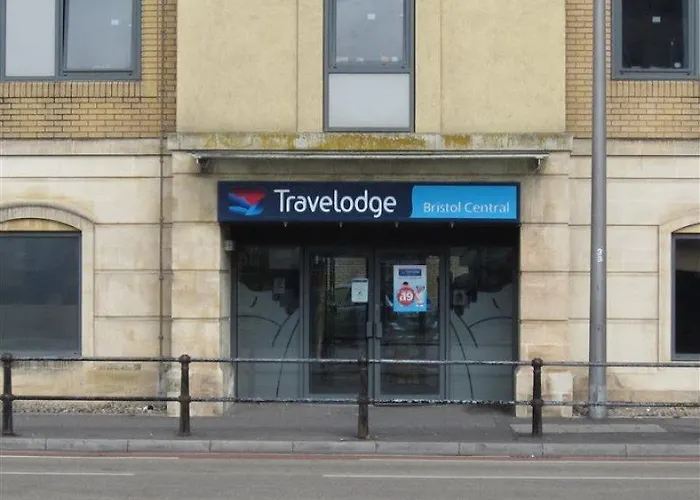 Travelodge Anchor Road Hotel Bristol