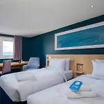 Travelodge Anchor Road Бристоль