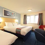 Travelodge Anchor Road 호텔