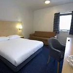 Готель Travelodge Anchor Road