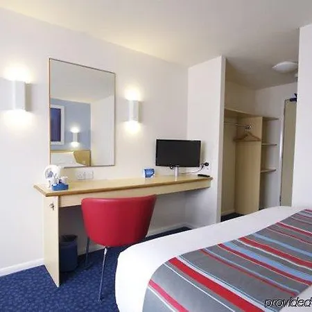 Travelodge Anchor Road ホテル