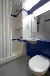 Travelodge Anchor Road Szálloda