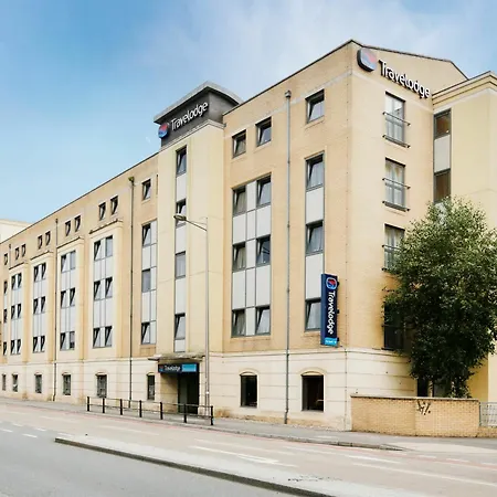 Travelodge Anchor Road מלון