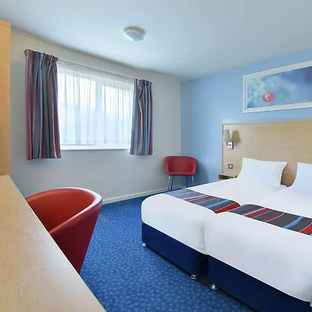 ホテル Travelodge Anchor Road ブリストル