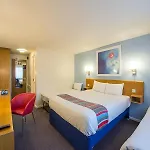 Travelodge Anchor Road 3*