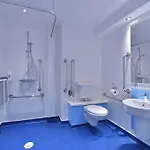 Travelodge Anchor Road Ξενοδοχείο 3*