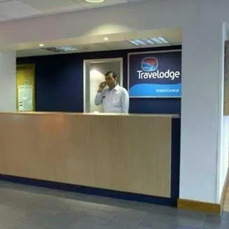 Travelodge Anchor Road Szálloda